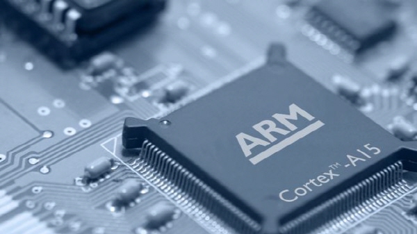 Arm 홀딩스, 뛰어난 수익으로 약 50% 급등과 낙관적인 전망
