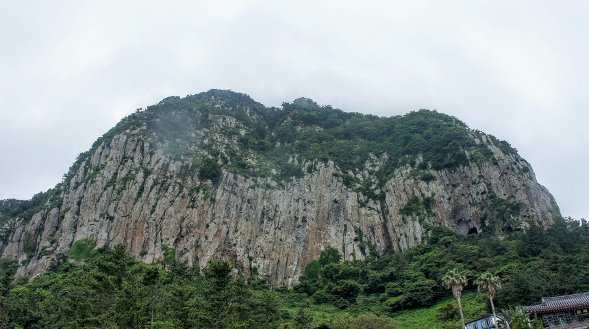 [추천][제주][산방산]산방굴, 용머리해안, 설큼바당, 황우치해변 등 볼게 많은 곳