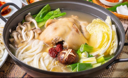 생생정보 7월 12일 [장사의 신] 여름 보양식, 닭 한 마리 칼국수 파는 곳! 의왕 백운호수 식당 위치 연락처 정보