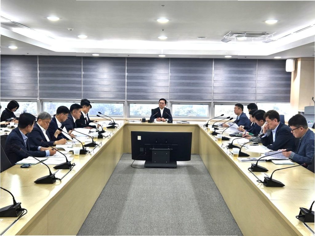 디지털 시대, 전산 마비로 수기 행정 부활 4 디지털 시대, 전산 마비로 수기 행정 부활