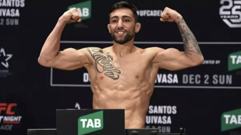 UFC 파이터 수만 모크타리안, 비극적 총격 사건으로 세상 떠나다 2 UFC 파이터 수만 모크타리안, 비극적 총격 사건으로 세상 떠나다