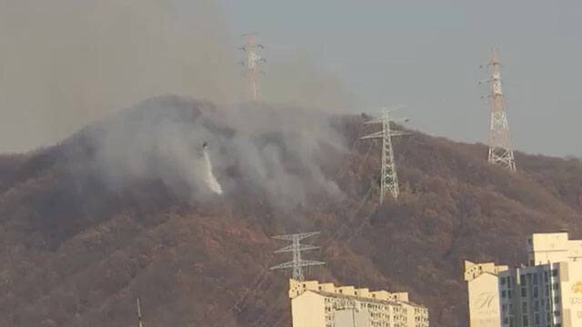 속보 용인 불곡산 산불, 헬기 6대 투입 ‘1시간 반 만에 진화’
