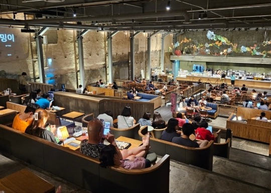 1. 경동시장의 유래와 현대적 변모 1. 경동시장의 유래와 현대적 변모