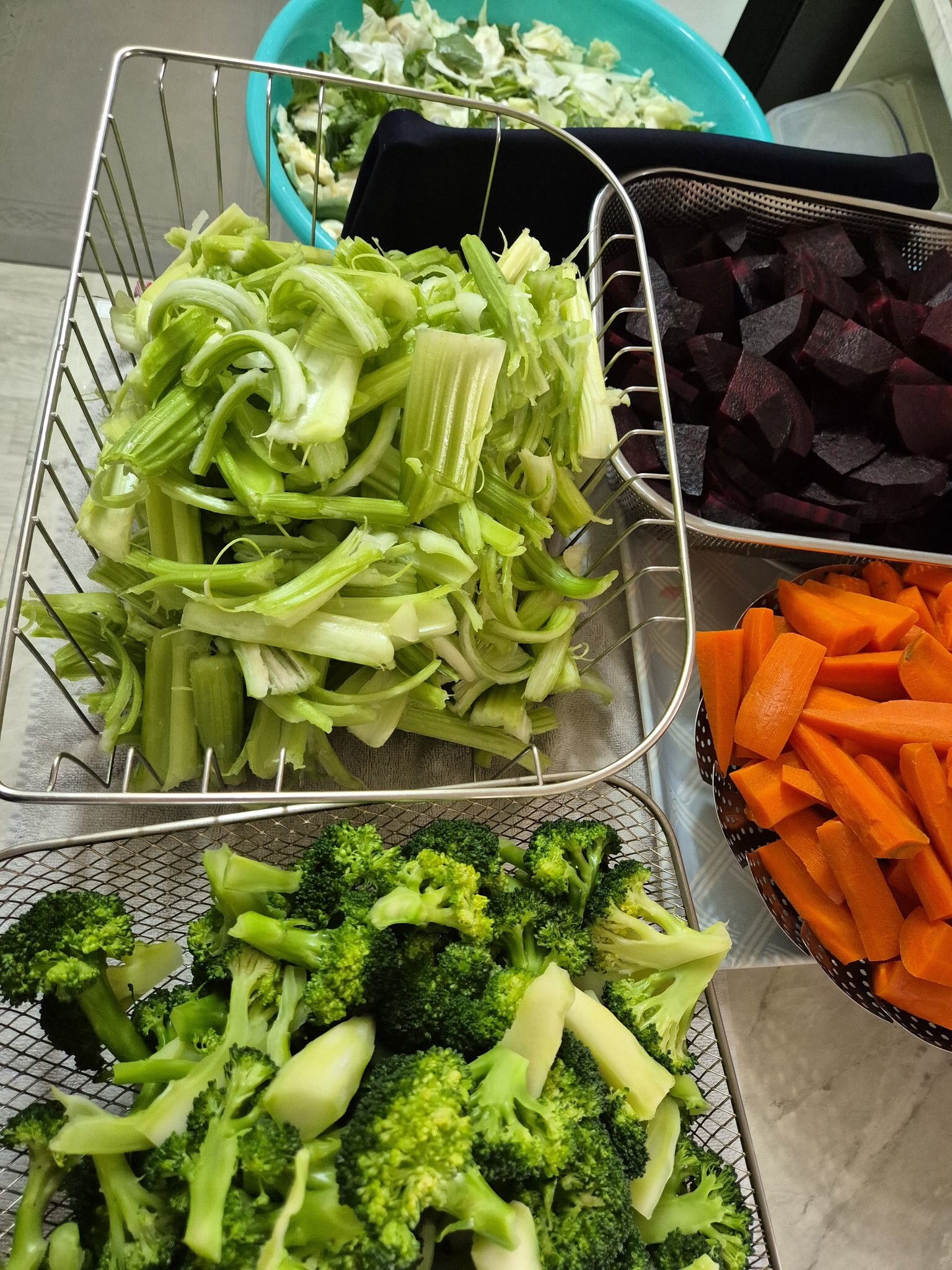 혈관을 청소하는 식탁 고지혈증 좋은 음식 5가지 콜레스테롤 수치 관리법