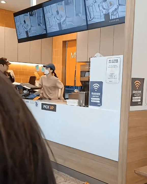 맘스터치 매장 고객 폭행 콜라 리필 갈등부터 폭행·기물파손 쟁점까지