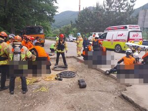 전북 진안 하수도 공사 현장 맨홀 질식 사고…작업자 4명 부상