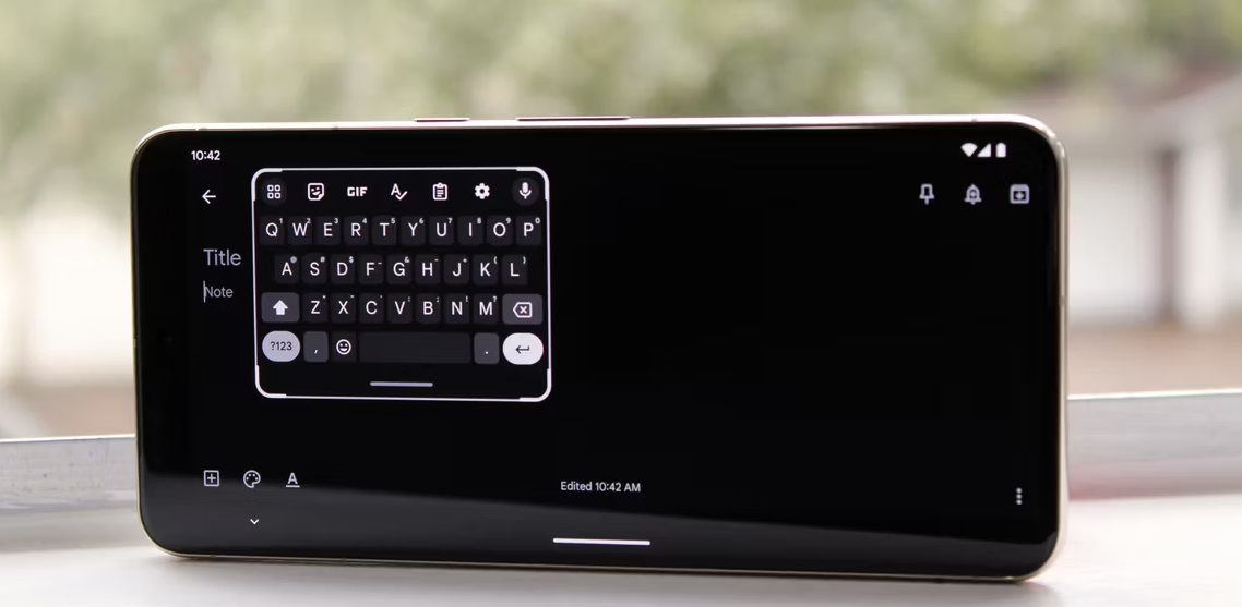 안드로이드 Gboard 앱의 최신 업데이트에서 가로 모드의 플로팅 레이아웃 기능 및 사용자 경험과 기능성을 중심으로 한 분석을 통해 이 혁신적인 기능이 어떻게 사용자의 타이핑 경험을 변화 1 androidpolice