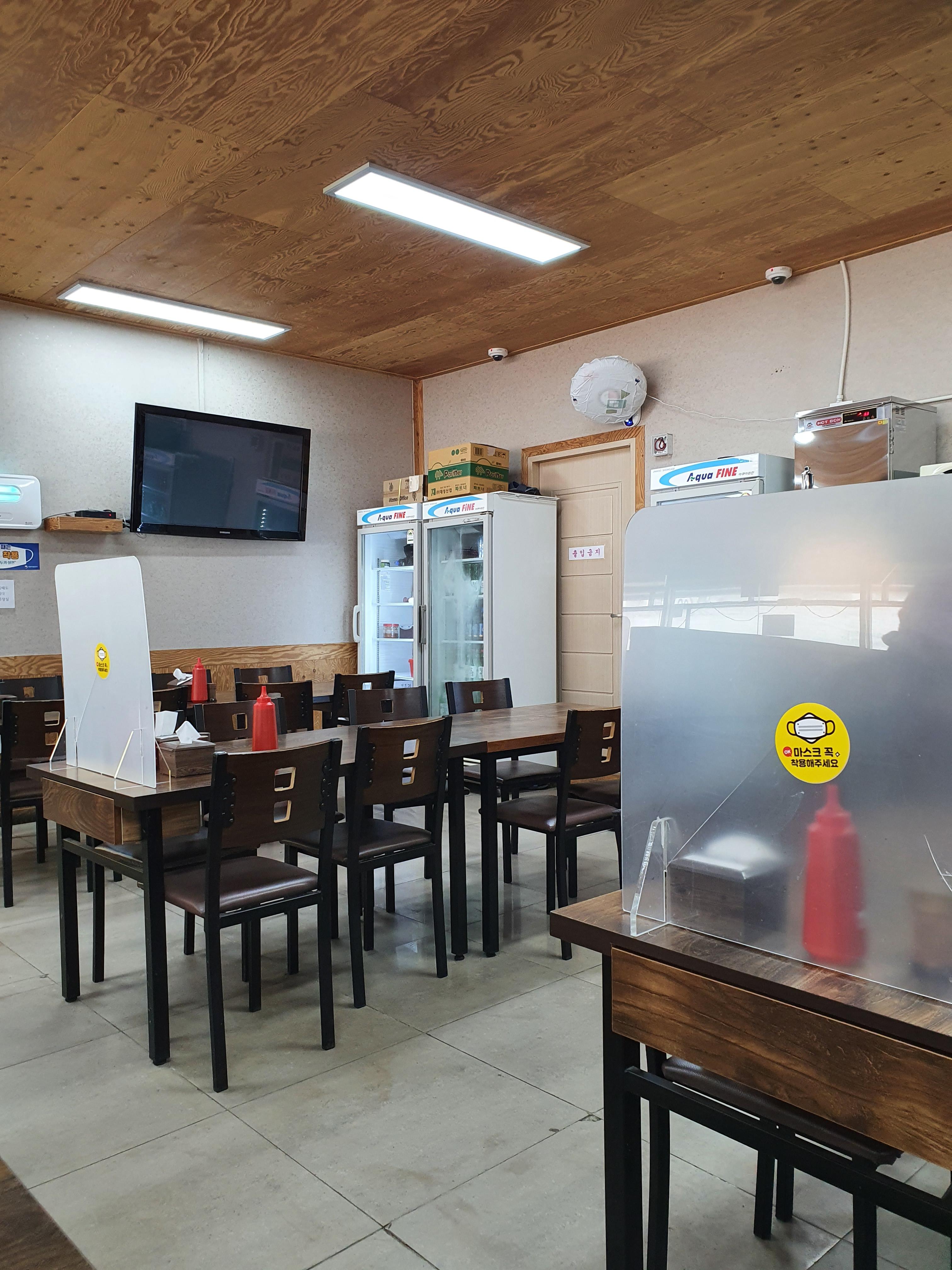 인천 황해해물칼국수 2호점 5 ywAAAAAAQABAAACAUwAOw==