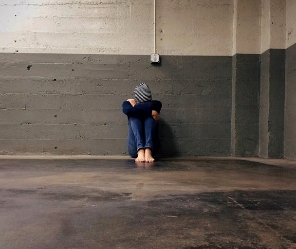3월1일부터 확진자 가족 격리 제외..학생은 14일부터 적용.. 1 ywAAAAAAQABAAACAUwAOw==