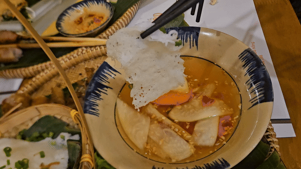 베트남 다낭 맛집 한시장 근처 냐벱 식당 후기 (ft. 할인 / 짐보관) 20 ywAAAAAAQABAAACAUwAOw==
