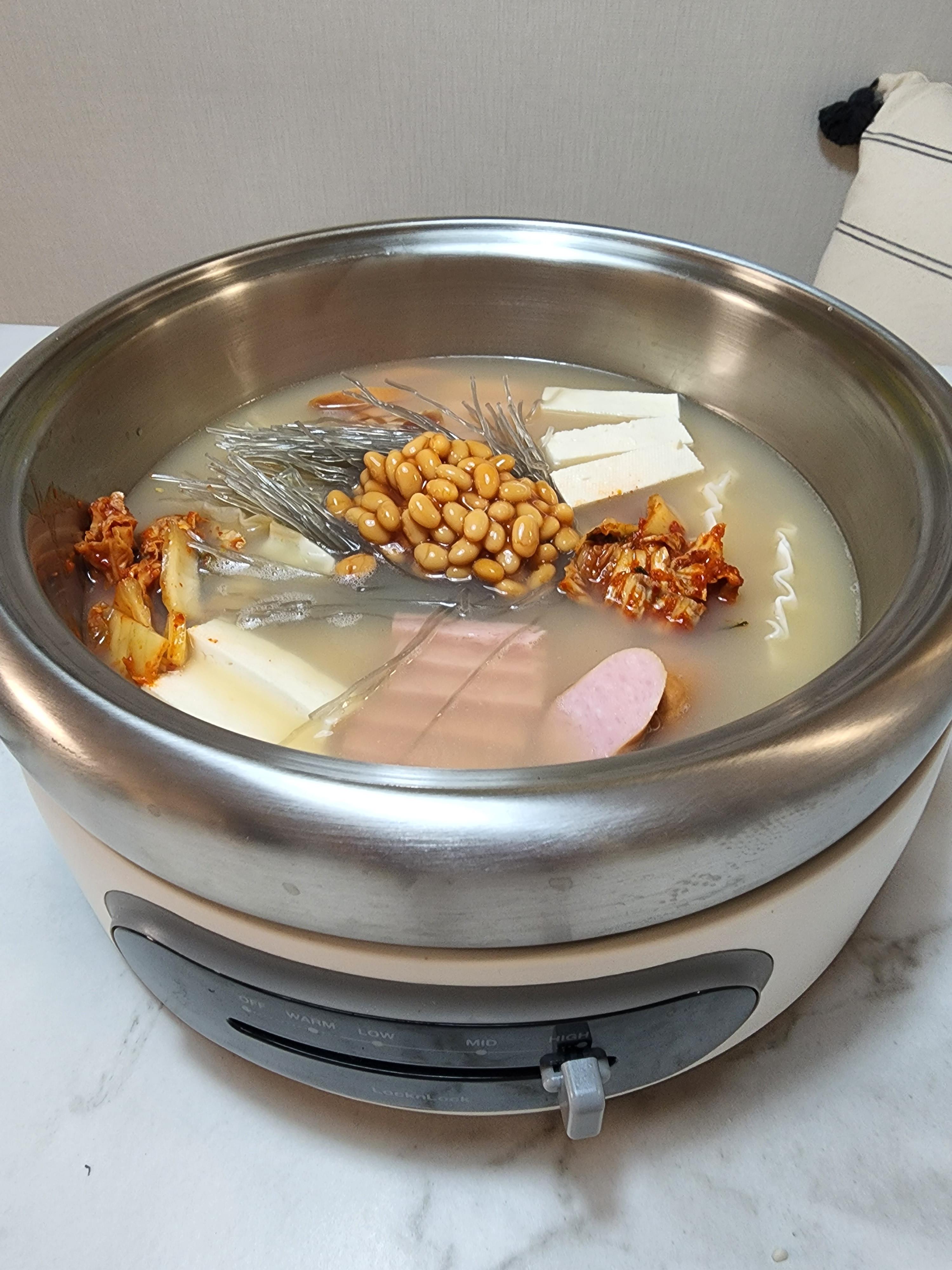 락앤락 멀티스텐쿠커와 함께 맛있는 부대찌개(다담 부대찌개 양념) 8 ywAAAAAAQABAAACAUwAOw==